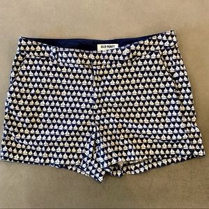 Old Navy Shorts Size 12 Blue Sailboat Print